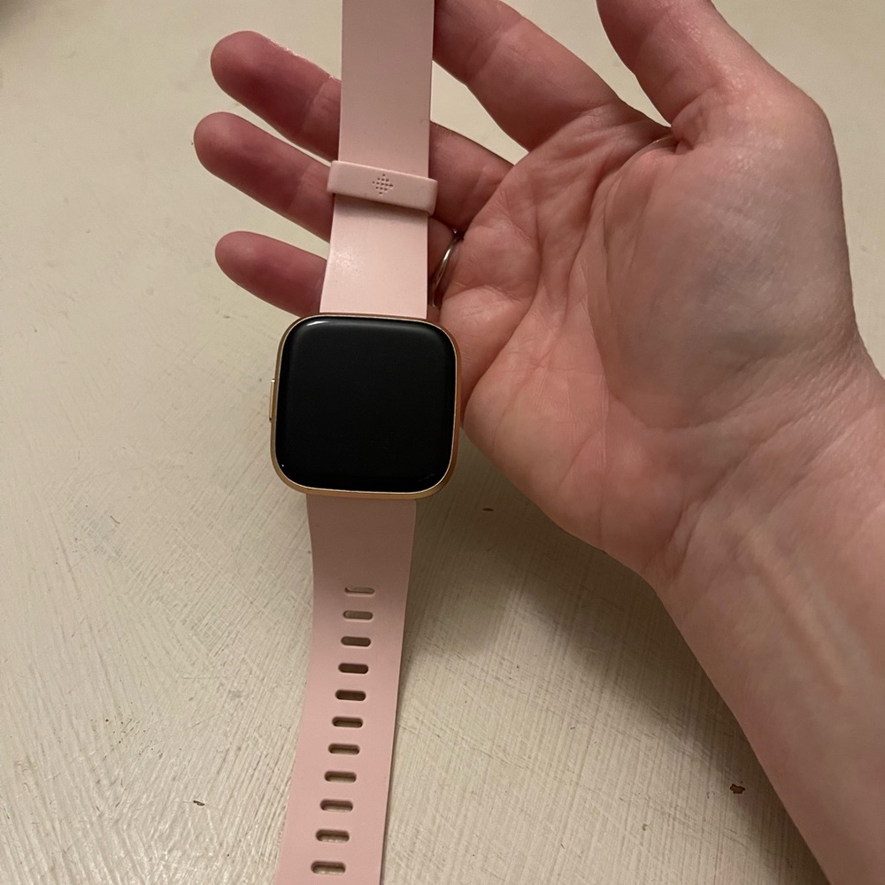 Pink Smartwatch with Advanced Features